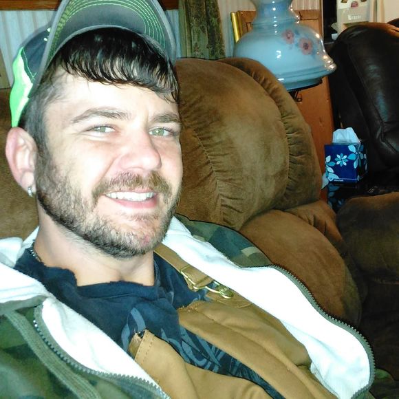 Meet your Posher, Chris - Picture 1 of 1